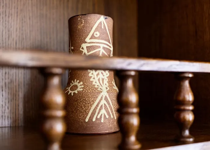 伊里尼别墅 *